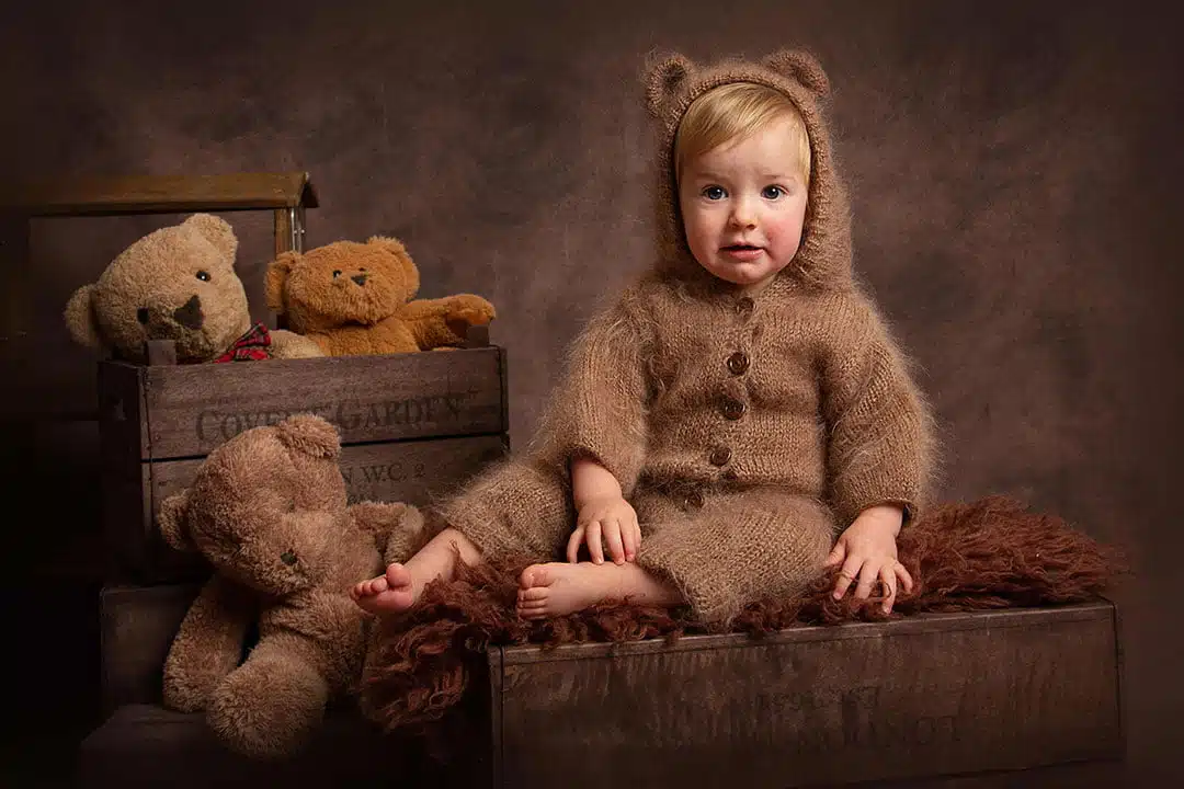 little bear in Cake smash photography session Leeds